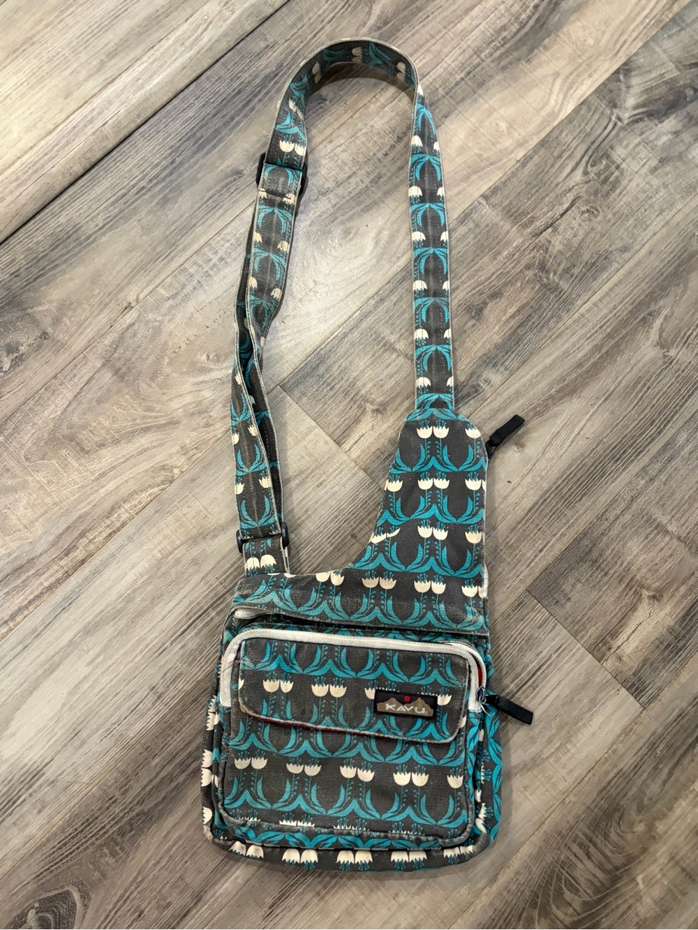 Kavu crossbody bag with floral pattern